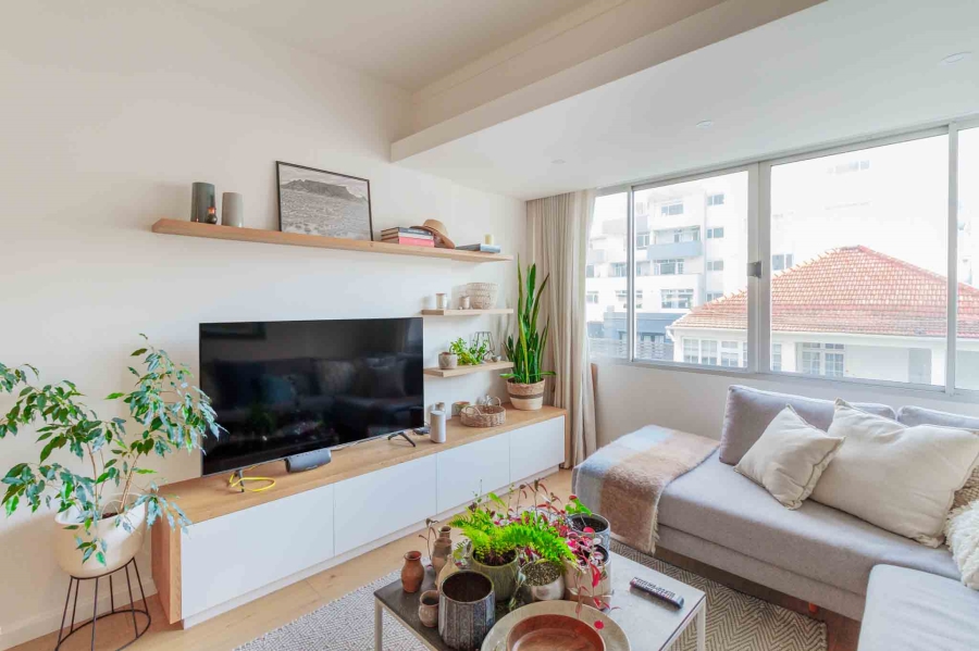To Let 2 Bedroom Property for Rent in Sea Point Western Cape